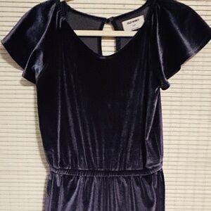Girl’s Old Navy Velvet Navy Jumpsuit size 14